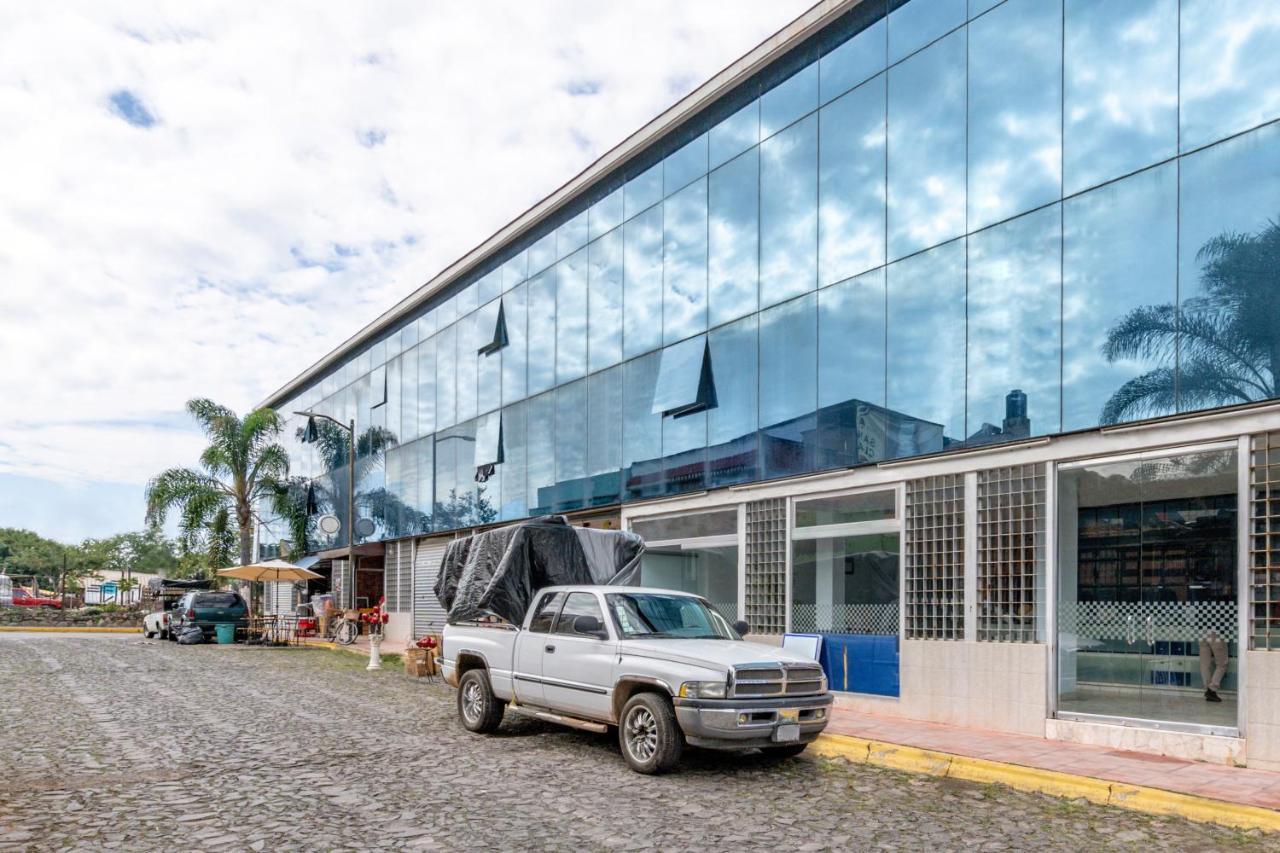 Oyo Hotel Platinium Gran Hotel,Guadalajara,Artesanias Tonala Exterior photo